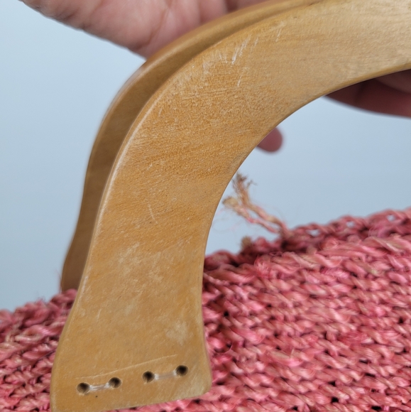 Vintage Straw Woven Bag in Pink‎ with Yellow Green Stripes - Picture 5 of 12